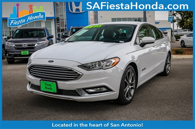 Pre Owned 2017 Ford Fusion Hybrid Se 4d Sedan In San Antonio 45555p Pre Owned 2017 Ford Fusion Hybrid Se