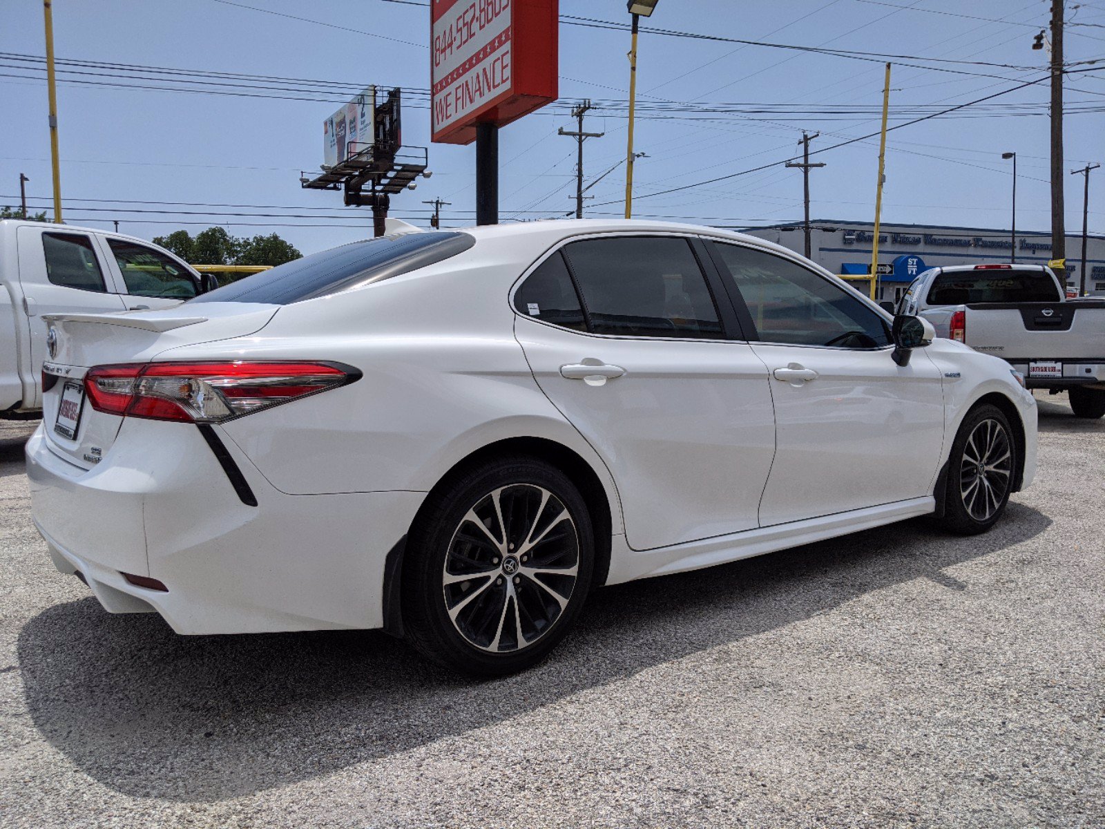 Pre-Owned 2018 Toyota Camry Hybrid LE 4dr Car in San Antonio ...