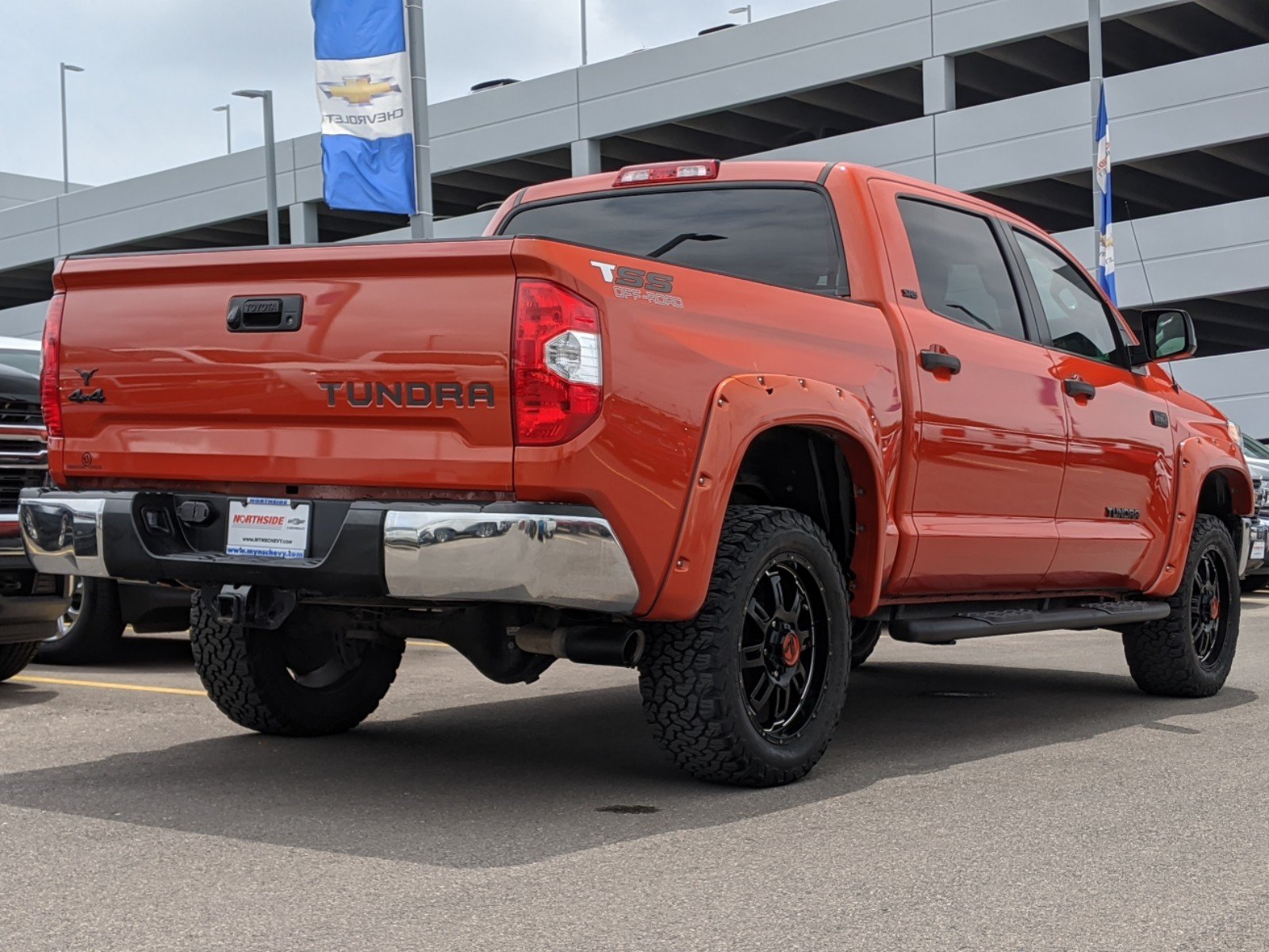 Pre-owned 2017 Toyota Tundra 4wd Sr5 Crew Cab Pickup In San Antonio 